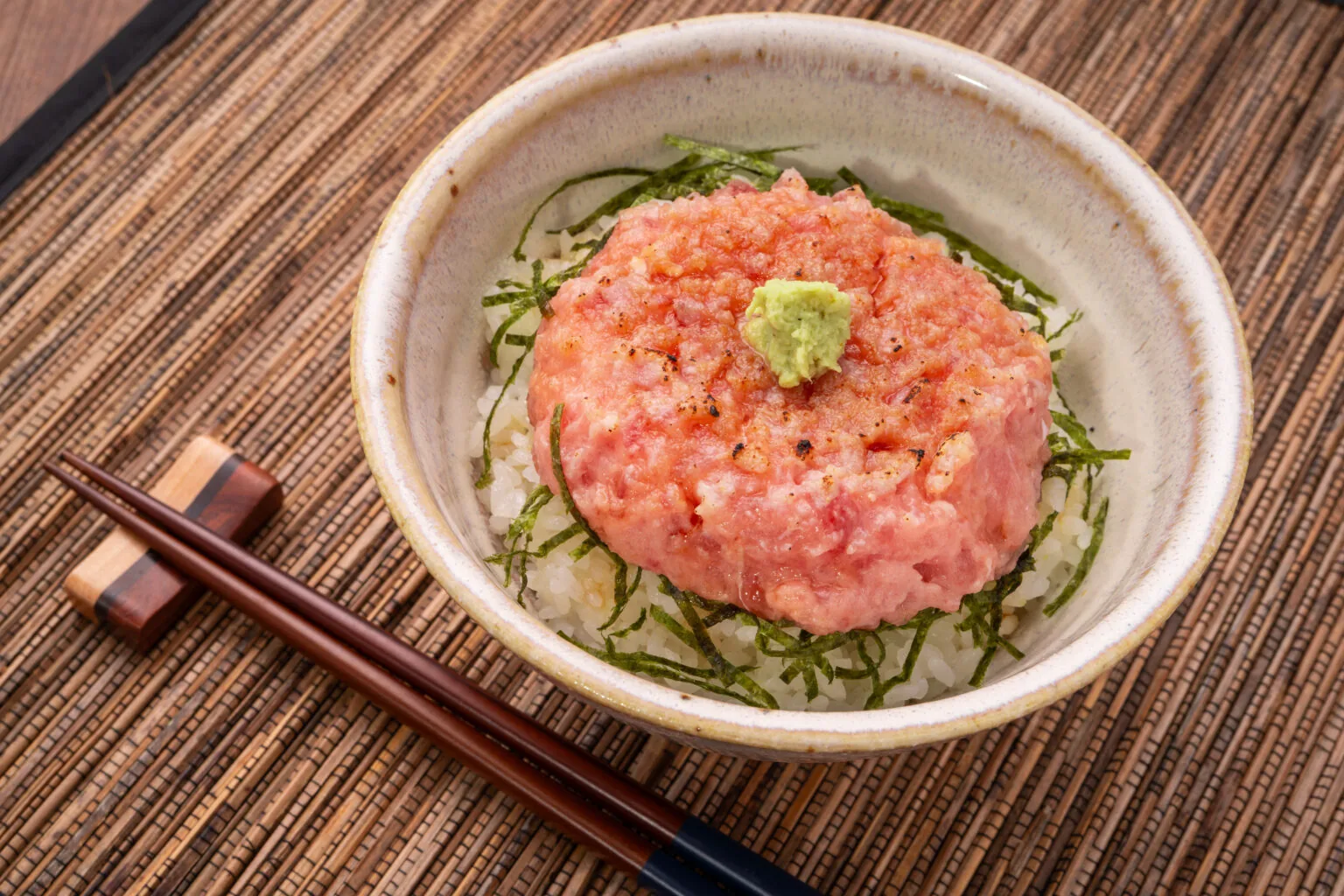 炙りねぎとろ丼の料理写真